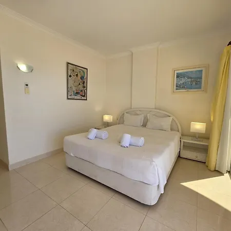 Marina Mar Ocean View By Sapvillas Appartamento *