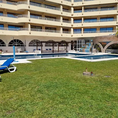 Marina Mar Ocean View By Sapvillas וילהמורה
