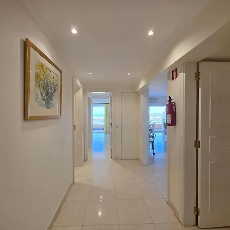 Marina Mar Ocean View By Sapvillas דירה *