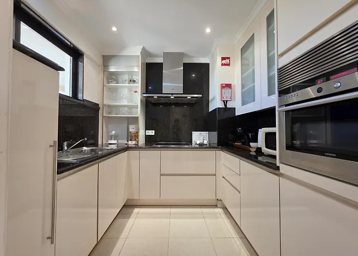 Апартаменты Marina Mar Ocean View By Sapvillas Виламура